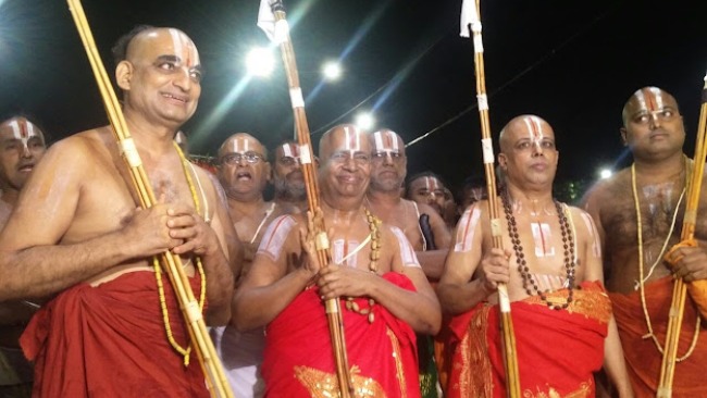 HH reaches Tirumala to convey ‘Statue of Equality’ updates and seeks blessings!